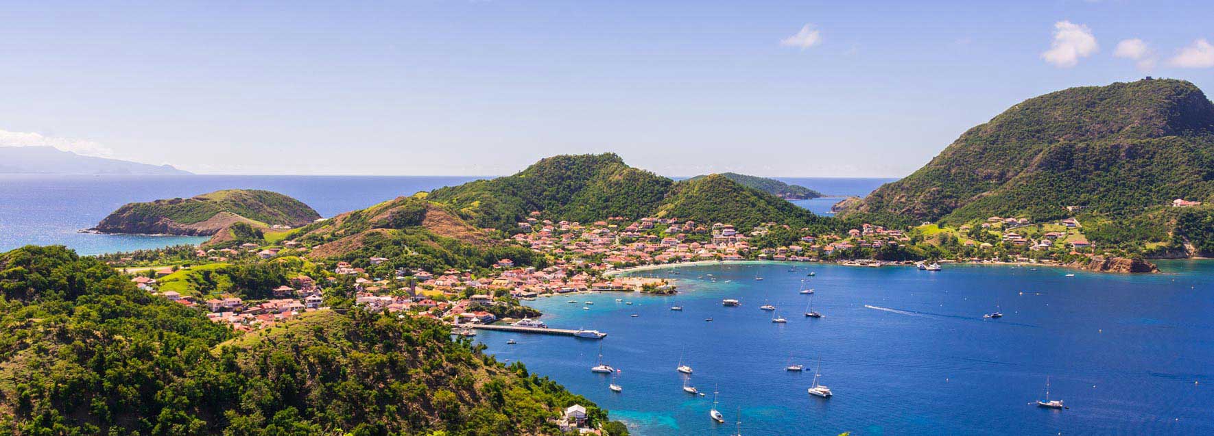 3 les saintes baie vue aerienne g 13