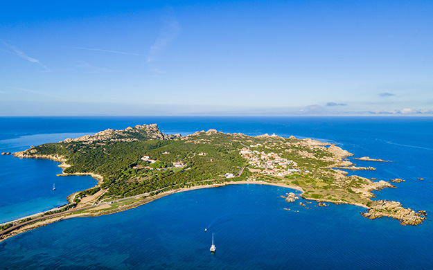 4 grenadines croisiere catamanan escale palm island